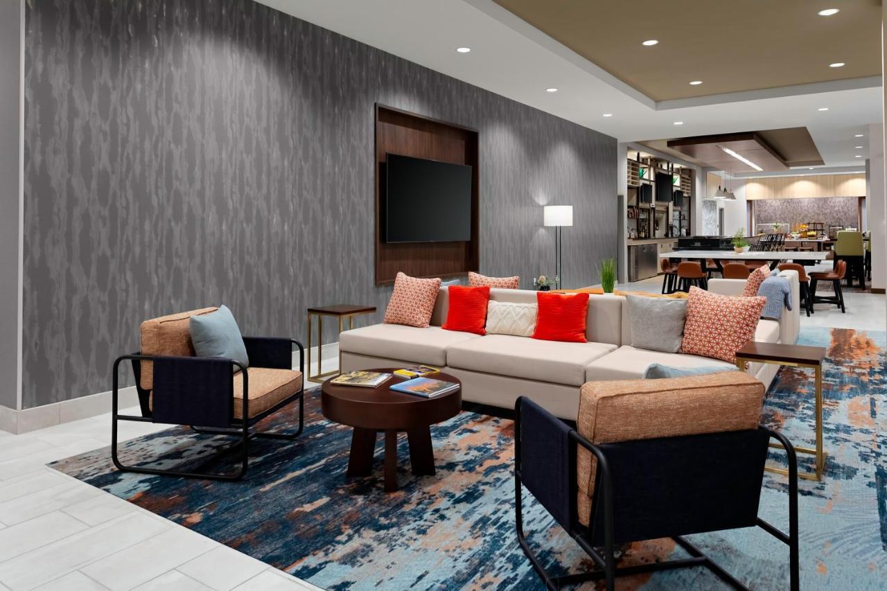 Hilton Garden Inn Chandler Downtown Buitenkant foto