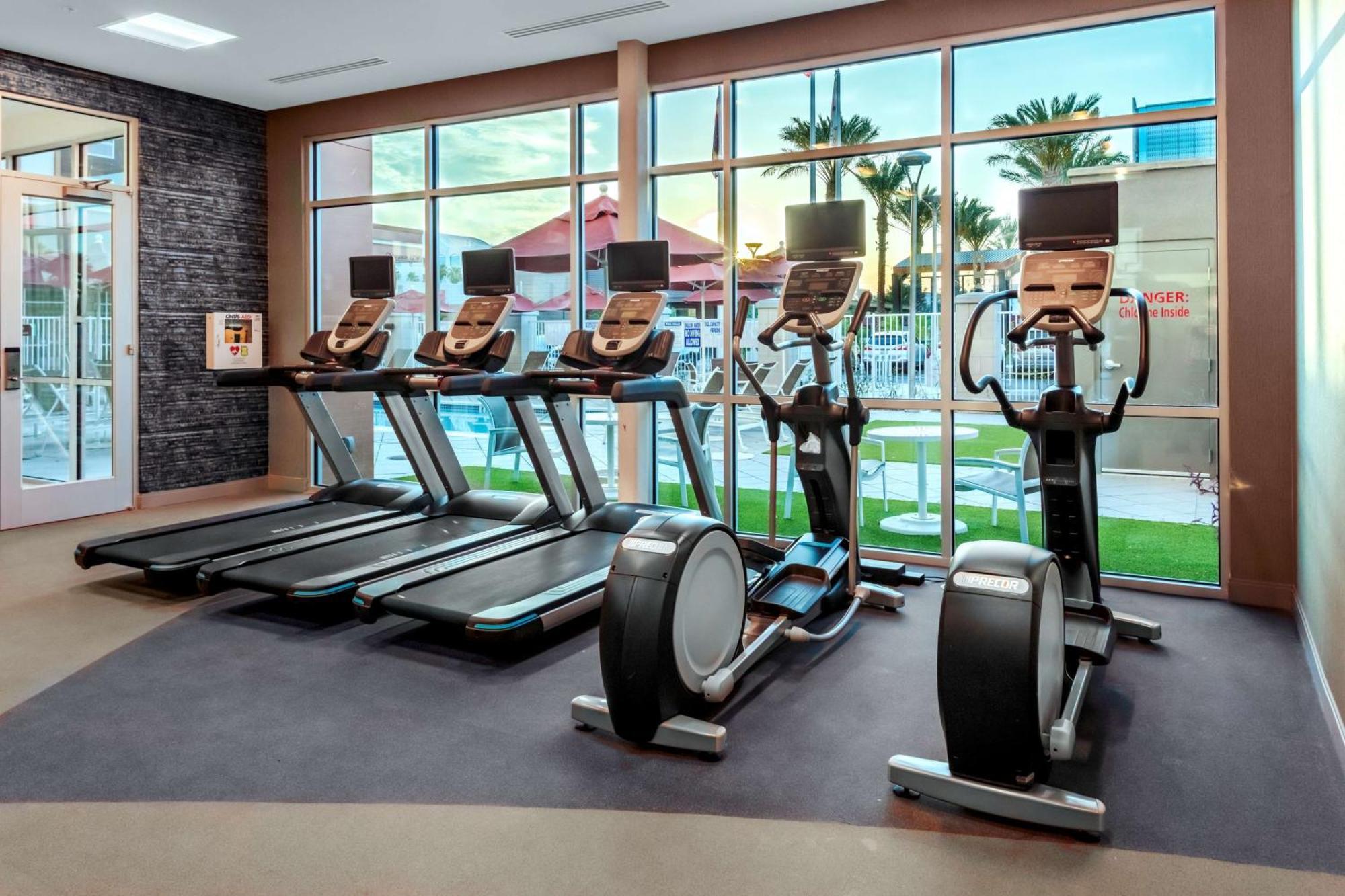 Hilton Garden Inn Chandler Downtown Buitenkant foto